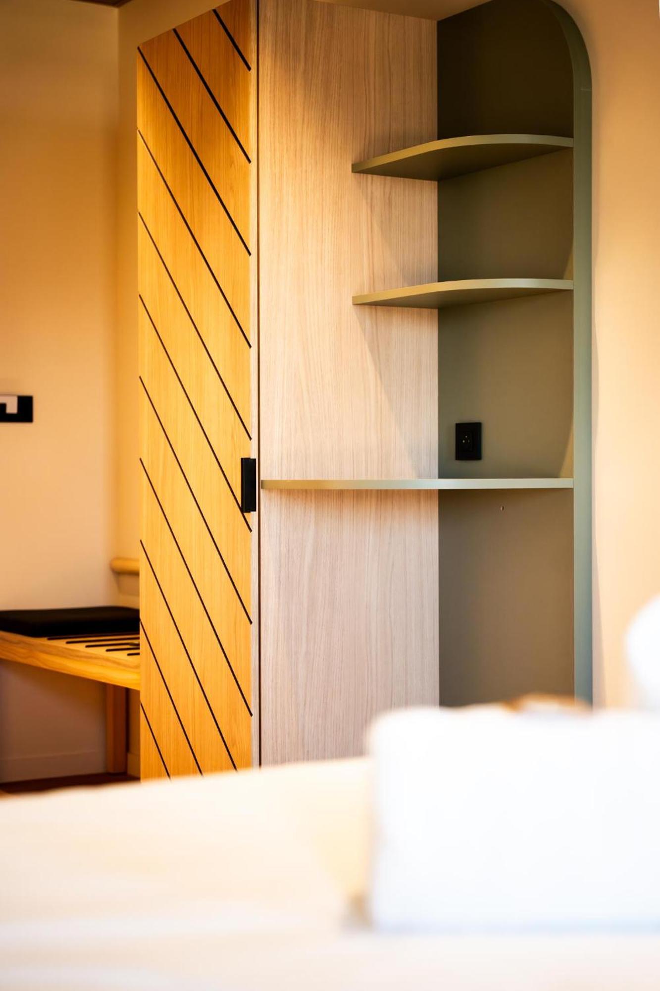 Bo Hotels Ambronay Экстерьер фото