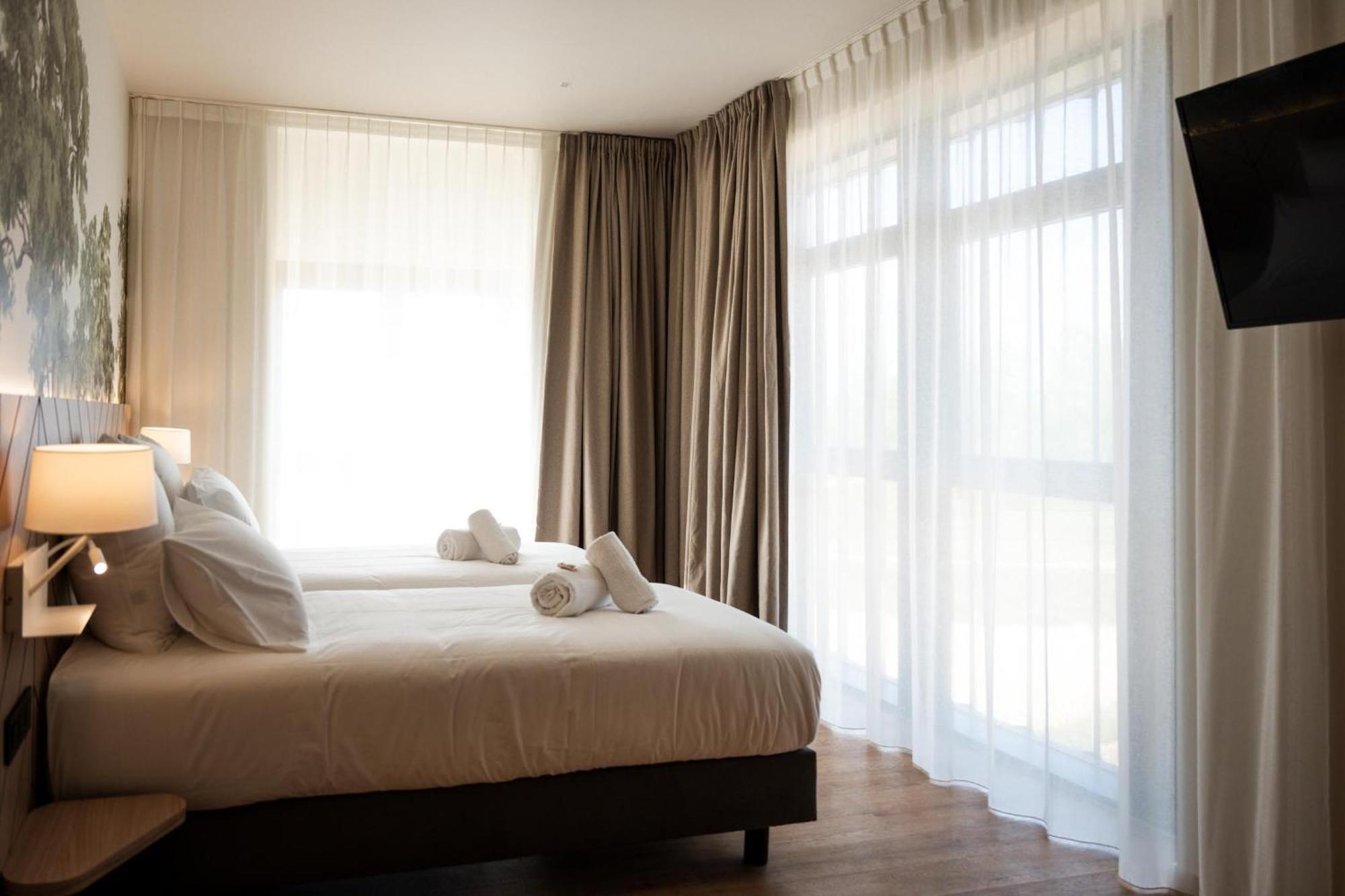 Bo Hotels Ambronay Номер фото