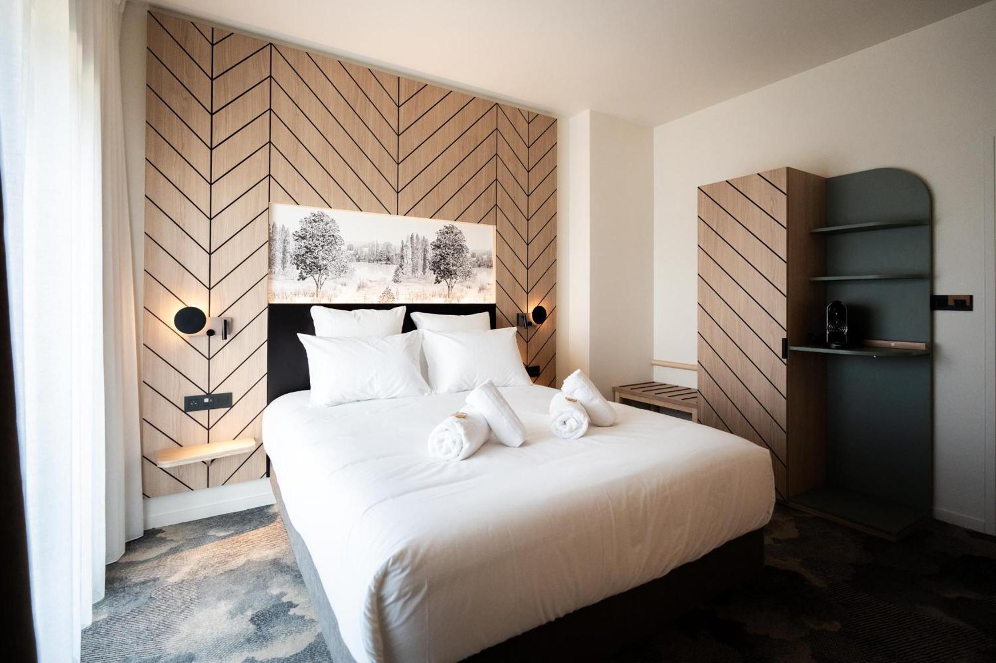 Bo Hotels Ambronay Экстерьер фото