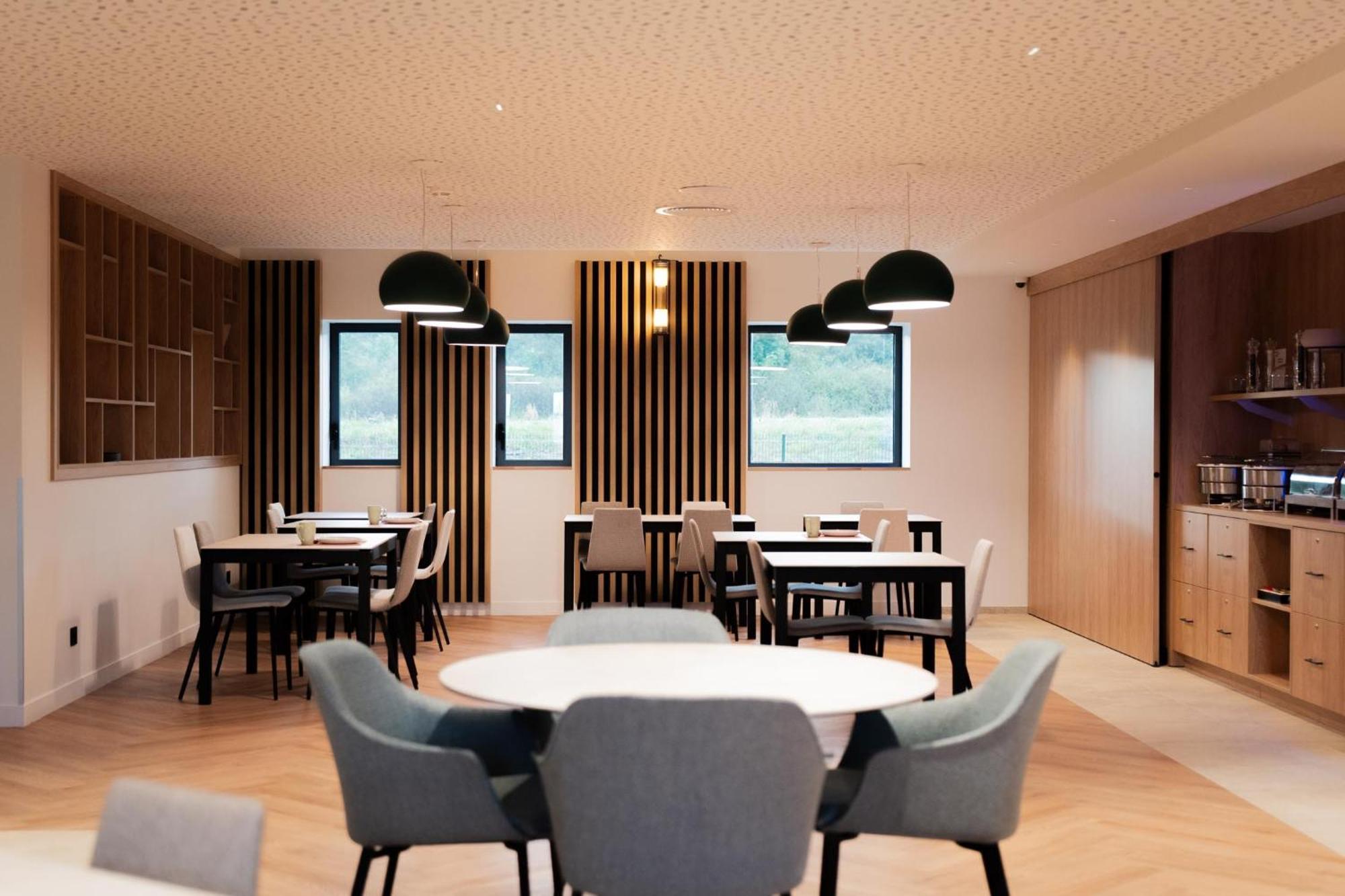 Bo Hotels Ambronay Экстерьер фото