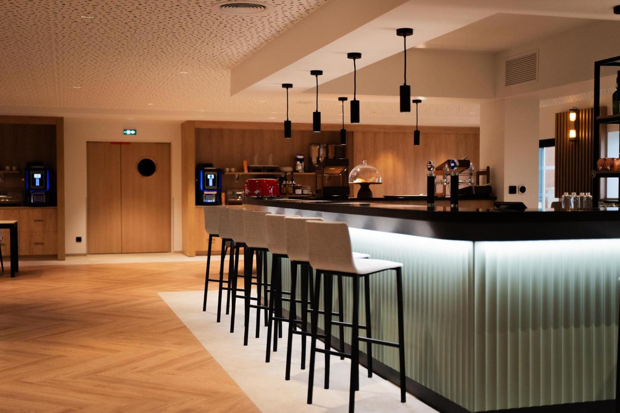 Bo Hotels Ambronay Экстерьер фото